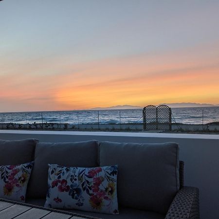 Lambou Beach Sunset Soroni Екстер'єр фото